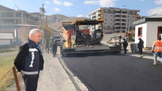 Hakkari Belediyesinden asfalt çalışması