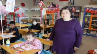 Hastane koridorunda öğretmenlik