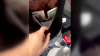 Havalimanında dolar operasyonu: Lübnanlı 2 ‘yolcu balya balya sahte parayla yakalandı