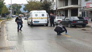 Husumetlisini silahla yaralayıp kaçtı