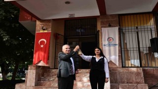 İlk ders zilini Başkan Zolan çaldı
