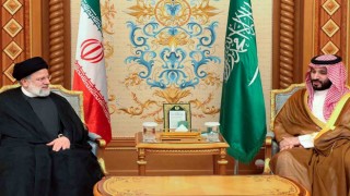İran Cumhurbaşkanı Reisi, Suudi Arabistan Veliaht Prensi Selman ile görüştü