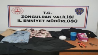 İş yerlerinden kıyafet çalan 2 hırsızlık zanlısı yakalandı