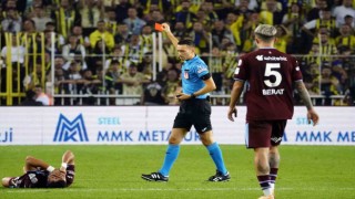 İsmail Yüksek, bu sezon ikinci kez kırmızı kart gördü