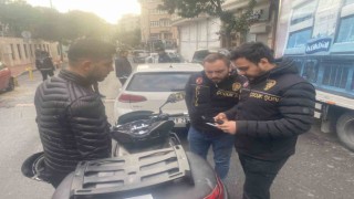 İstanbul emniyeti, ara tatilin bitmesiyle okul çevrelerinde denetim gerçekleştirdi