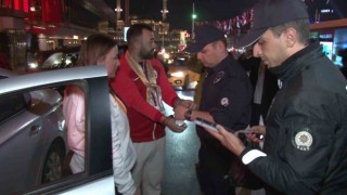 İstanbulda helikopter destekli Huzur uygulaması: Aracında uyuşturucu bulunan 1 kişi yakalandı