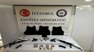 İstanbulda Kalaşnikoflu gasp çetesi yakandı