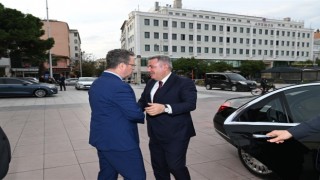 İzmir Valisi Elbandan Vali Ünlüye ziyaret