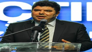 İzmirde korkunç kaza: Belediye başkanı merdiven boşluğuna düştü
