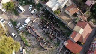 İzmirde yılda 600 ton sebze-meyve, 150 bin ekmek israfının önüne geçiyorlar