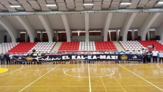 Jandarma basketbol müsabakasında “Kadına El Kalkamaz” dedi