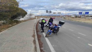 Jandarma denetimlerinde, motosiklet ve sürücüsü üzerinde uyuşturucu madde ele geçirildi