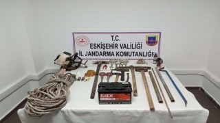 Jandarma kaçak kazıya geçit vermiyor