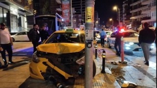 Kadıköyde alkollü sürücü dehşet saçtı: 1 ağır yaralı