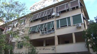 Kadıköyde yıkılmayı bekleyen binaya defalarca hırsız girdi