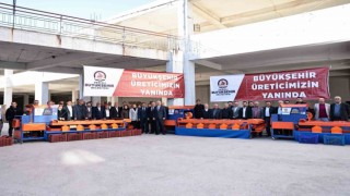 Kaleli üreticilere 3 adet zeytin eleme makinesi