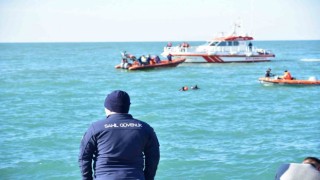 Kayıp gemi mürettebatının arama çalışmaları sürüyor