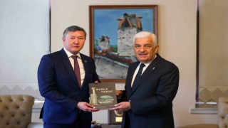 Kazakistan Cumhuriyeti Antalya Başkonsolosu Kanafeyevden Başkan Gürüne ziyaret