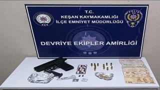 Keşanda uyuşturucu, ruhsatsız tabanca ve tüfek ele geçirildi