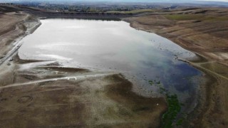 Keskin Göletinde kuraklık nedeniyle su bitti
