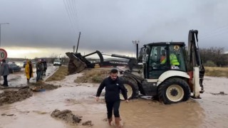 Kırıkkalede sel ve fırtınada 40 vakaya müdahale edildi