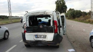 Kırmızı ışıkta bekleyen araca tır arkadan çarptı: 1 yaralı