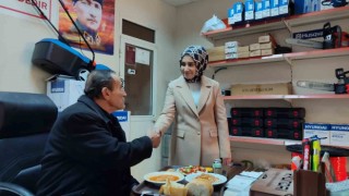 Kırşehirin tek kadın İl Genel Meclisi Üyesi aday adayı, vatandaşların gönlünü fethediyor