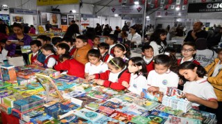 Kitap fuarına ilgi “Fıstık gibi” gün de 35 bin ziyaretçi