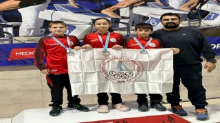 Körfezli sporcular Samsunda kulaç attı