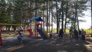 Kozanın ücra köşelerine belediyeden çocuk parkı