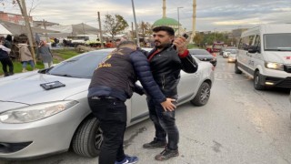 Küçükçekmecede okul önlerinde denetim