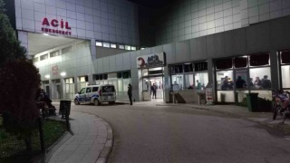 Küfür ettiği iddiasıyla yakın arkadaşını göğsünden bıçakladı