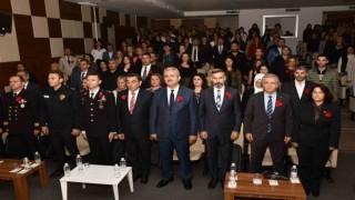 Kuşadasında Öğretmenler Günü kutlandı