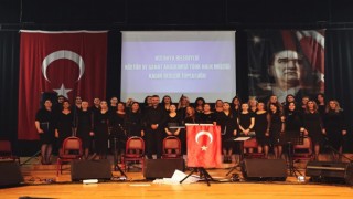 Kütahyada THM Kadın Sesleri Topluluğundan “Kahramanlık Türküleri” konseri