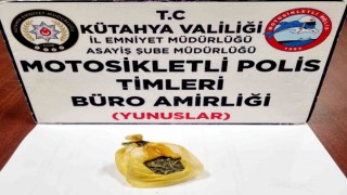 Kütahyada Yunus Timlerinin narkotik madde ve aranan şahıs yakalaması