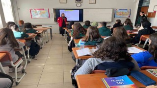Liseli gençlere projeler anlatıldı