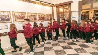 Makedon Halk Dansları Topluluğu Mersinden memnun ayrıldı