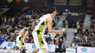 Manisa BBSK Avrupada liderlik için parkeye çıkıyor