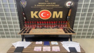 Manisada emeklilik çetesi çökertildi