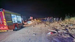 Manisada otomobil tarlaya uçtu: 1 ölü