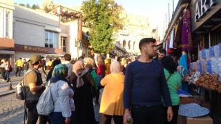 Mardinde hafta sonu turist yoğunluğu