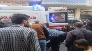Mardinde otomobil ile çarpışan motosiklet sürücüsü yaralandı
