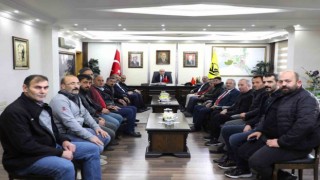 MHPden Başkan Pekmezciye ziyaret