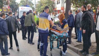 Midibüsle çarpışan motosikletin sürücüsü yaralandı