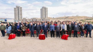Milli Ağaçlandırma Gününde fidanlar toprakla buluşturuldu