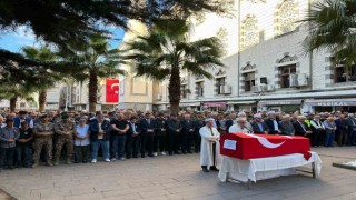 Motosiklet kazasında hayatını kaybeden polis memuru son yolculuğuna uğurlandı