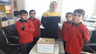Öğrenciler kumbaralarını Filistin için boşalttı