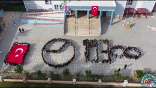 Adana'da 10 kasım koreografisine büyük beğeni topladı