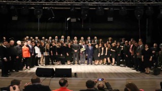 Öğretmenler korosundan muhteşem konser