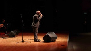 Ömer Karaoğlu Başakşehirli sevenleriyle buluştu